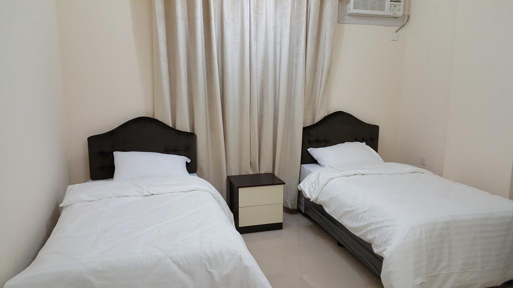 Golden Seasons Furnished Apartment Salalah Exterior foto